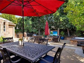16 Bayleaf Lane, Irvine CA 92620