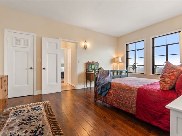 800 E Ocean Boulevard 201, Long Beach CA 90802