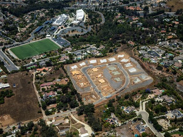 1381 Amanda Glen S, Escondido CA 92025