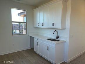 1381 Amanda Glen S, Escondido CA 92025