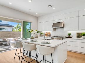 301 Brackens, Lake Forest CA 92630