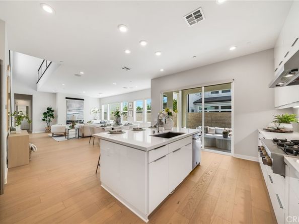 301 Brackens, Lake Forest CA 92630