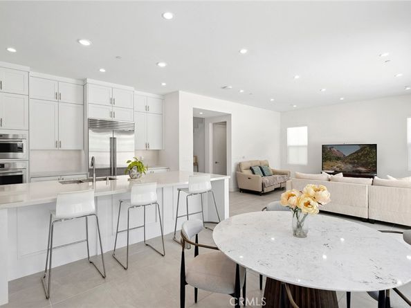 106 Bright Star, Irvine CA 92618