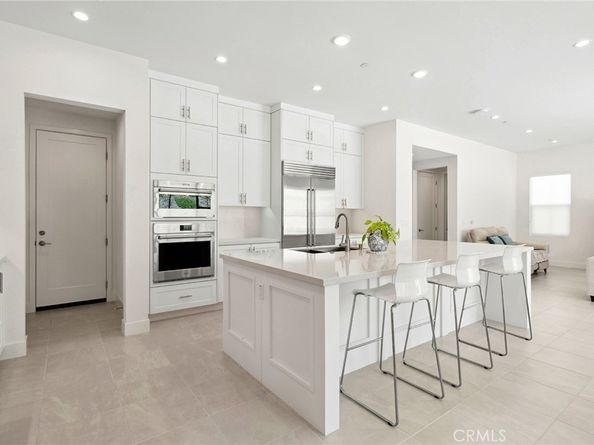 106 Bright Star, Irvine CA 92618