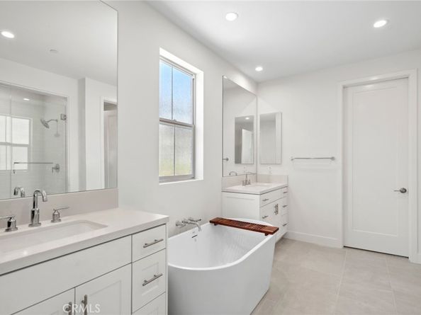106 Bright Star, Irvine CA 92618