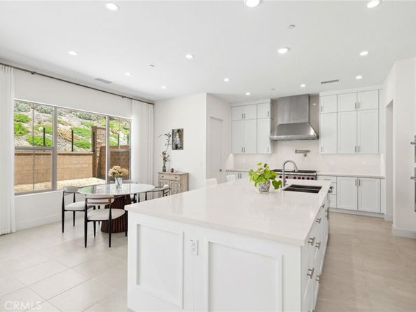 106 Bright Star, Irvine CA 92618