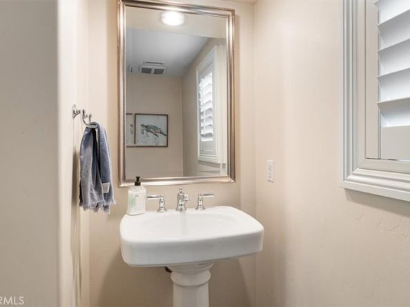 17291 Wareham Lane, Huntington Beach CA 92649
