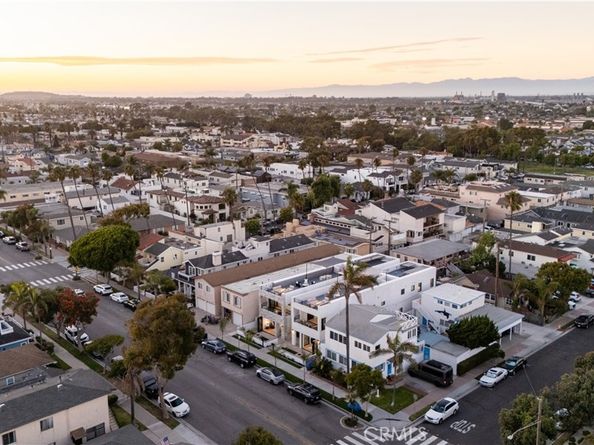 1315 Ocean Avenue, Seal Beach CA 90740