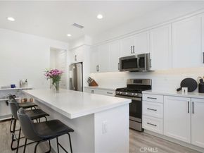 83 Hideaway Loop, Mission Viejo CA 92692