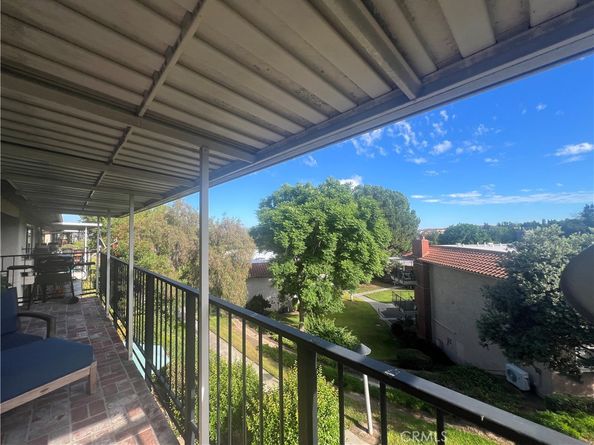 3048 Via Serena S O, Laguna Woods CA 92637