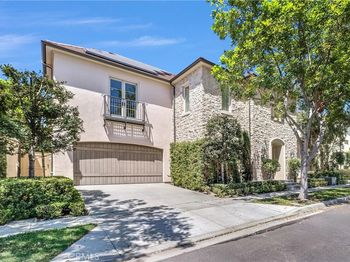 61 Acorn Glen