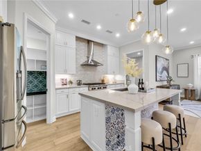 61 Acorn Glen, Irvine CA 92620