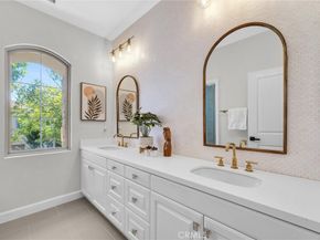 61 Acorn Glen, Irvine CA 92620