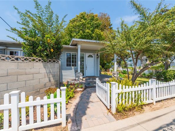 1701 Lake Street, Huntington Beach CA 92648