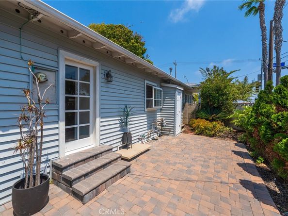 1701 Lake Street, Huntington Beach CA 92648