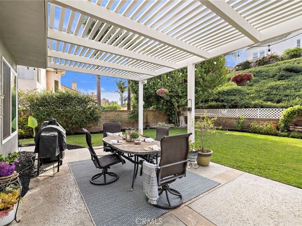 27041 Ironwood Drive, Laguna Hills CA 92653