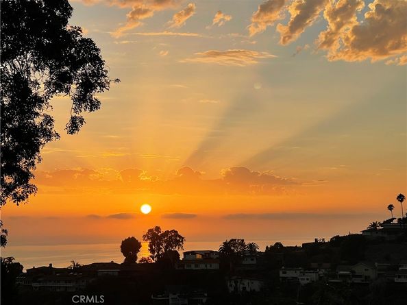 1056 Madison Place, Laguna Beach CA 92651