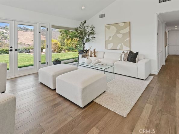 1056 Madison Place, Laguna Beach CA 92651