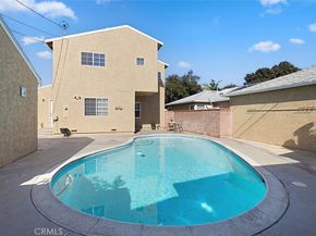 6008 Village Road, Lakewood CA 90713