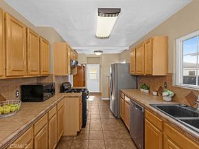 6008 Village Road, Lakewood CA 90713