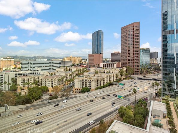 889 Francisco 1911, Los Angeles CA 90017