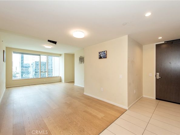 889 Francisco 1911, Los Angeles CA 90017