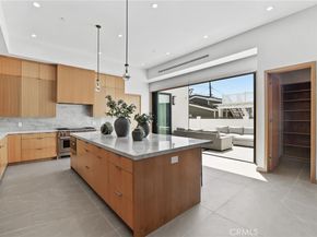 1828 Pine, Huntington Beach CA 92648