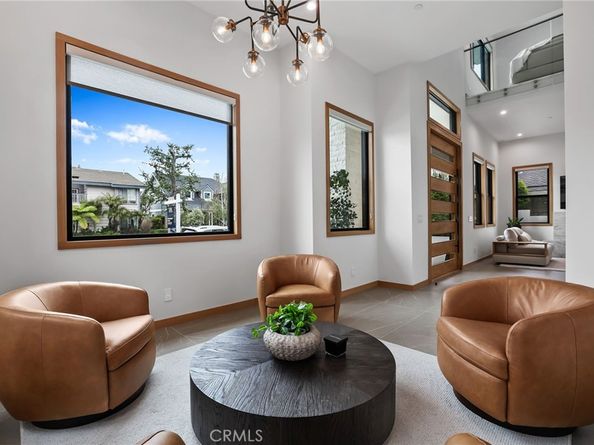 1828 Pine, Huntington Beach CA 92648