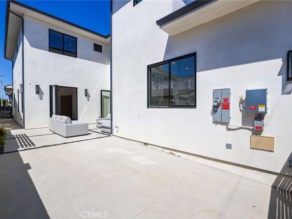 1828 Pine, Huntington Beach CA 92648