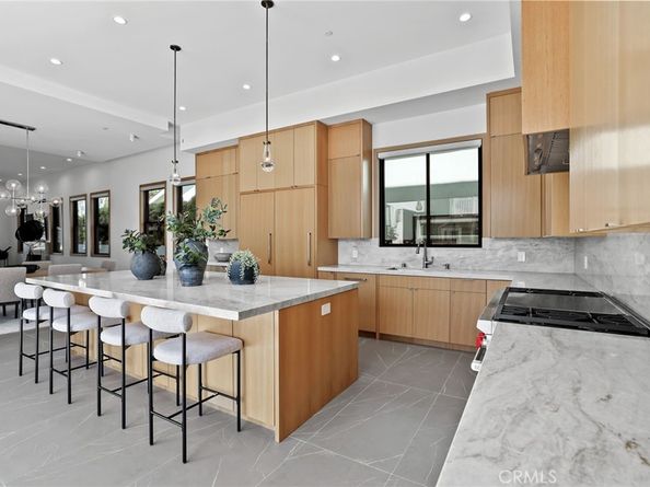 1828 Pine, Huntington Beach CA 92648