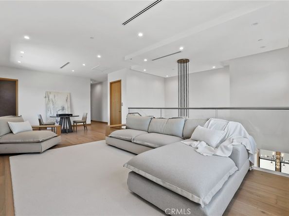 1828 Pine, Huntington Beach CA 92648