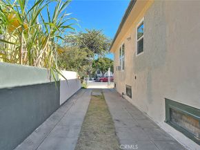 6915 Bonsallo, Lake Los Angeles CA 90044