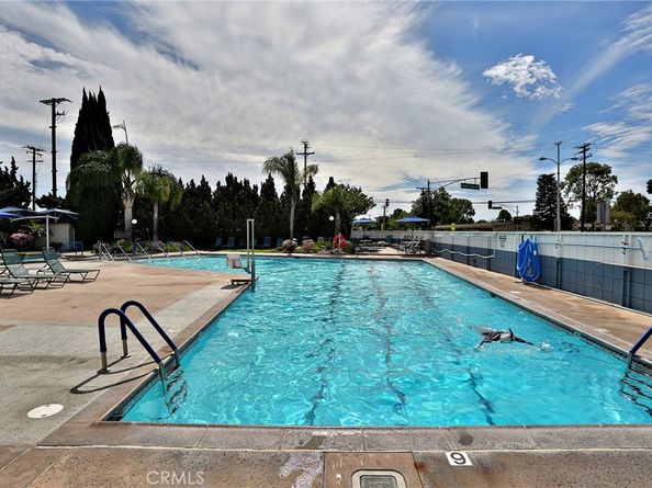 1310 Knollwood 43A, Seal Beach CA 90740