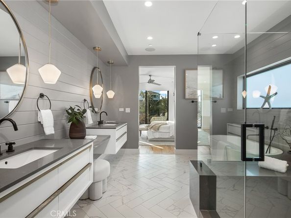 1004 Huntington, Huntington Beach CA 92648