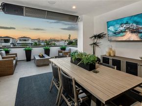 1004 Huntington, Huntington Beach CA 92648