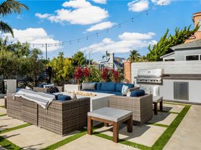 1004 Huntington, Huntington Beach CA 92648