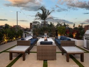 1004 Huntington, Huntington Beach CA 92648