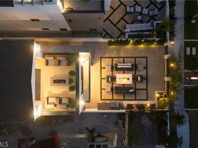 1004 Huntington, Huntington Beach CA 92648