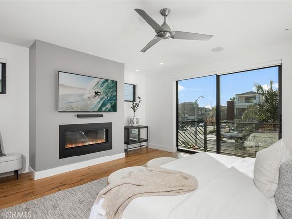 1004 Huntington, Huntington Beach CA 92648