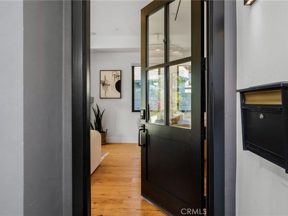 1004 Huntington, Huntington Beach CA 92648