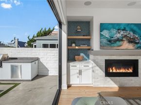 1004 Huntington, Huntington Beach CA 92648