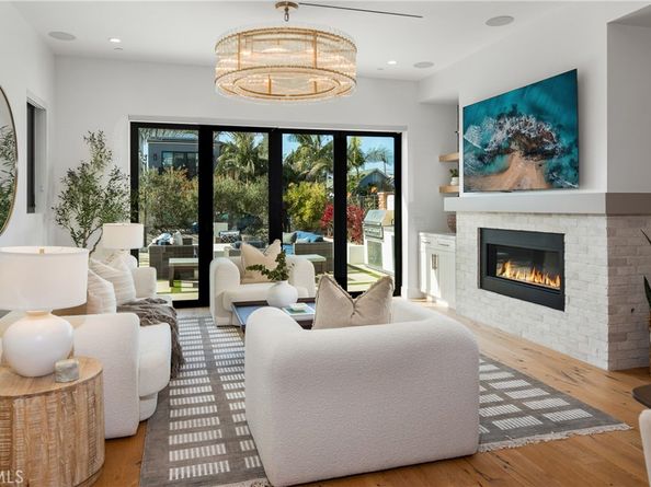 1004 Huntington, Huntington Beach CA 92648