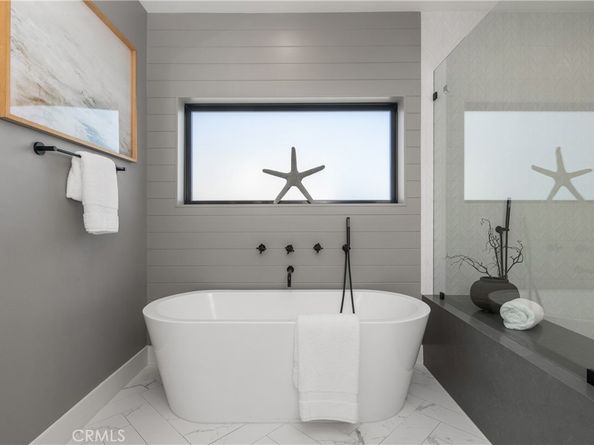 1004 Huntington, Huntington Beach CA 92648