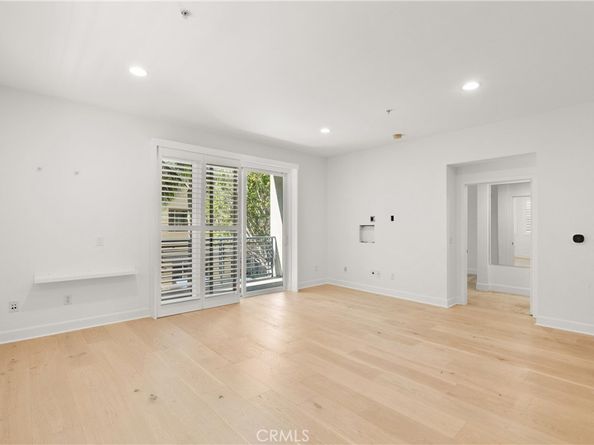 300 E 4th Street 205, Long Beach CA 90802