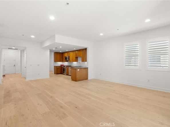 300 E 4th Street 205, Long Beach CA 90802