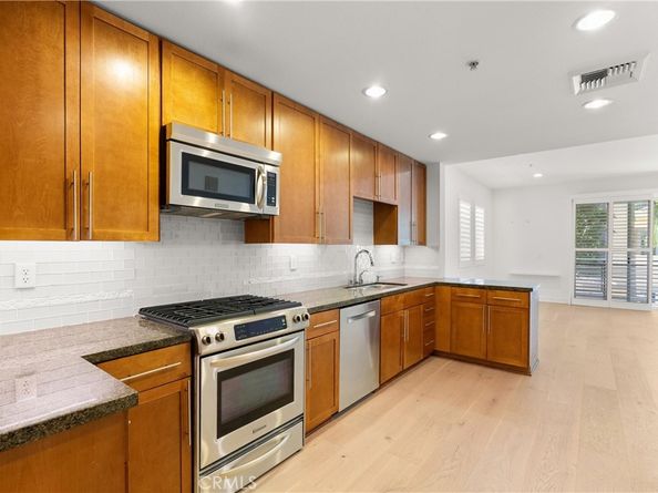 300 E 4th Street 205, Long Beach CA 90802