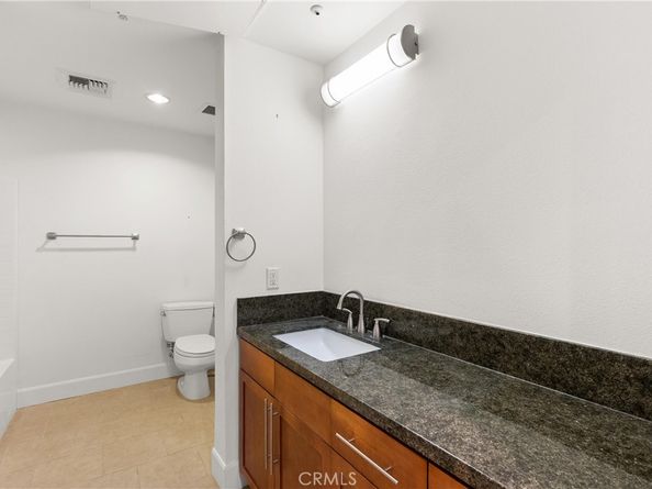 300 E 4th Street 205, Long Beach CA 90802