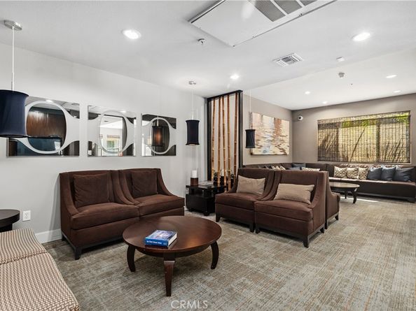 300 E 4th Street 205, Long Beach CA 90802