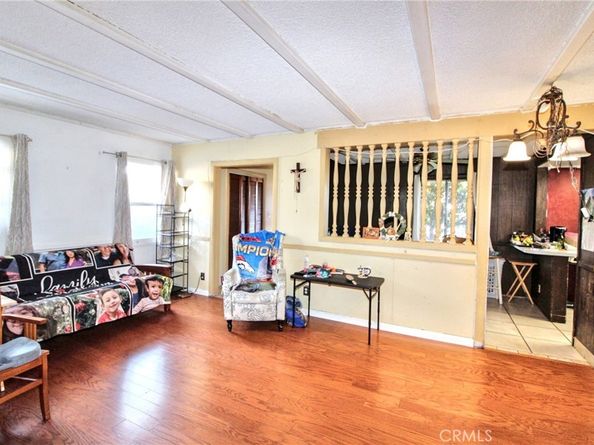 6271 Cherry Avenue, Long Beach CA 90805