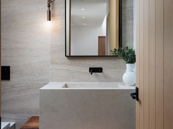 2100 Windward Ln, Newport Beach CA 92660